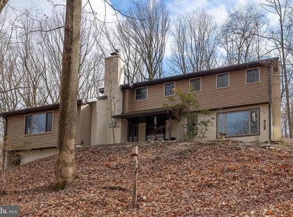 524 PUGH ROAD, WAYNE, PA 19087