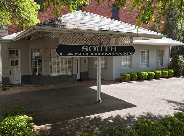 30 Lauderdale St, Selma, AL 36701