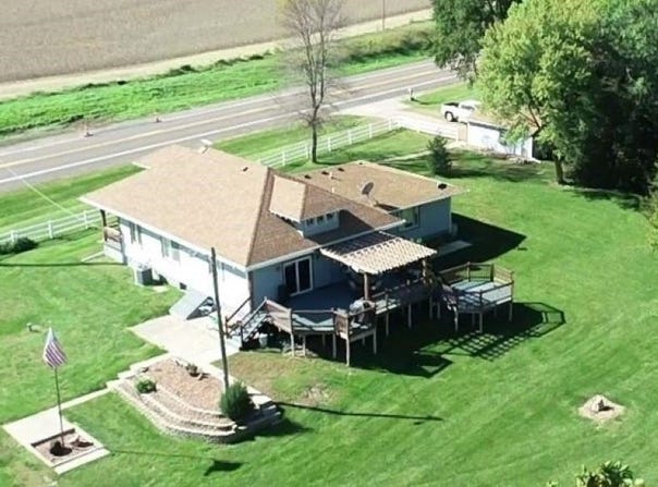 1610 32 Road, David City, NE 68632
