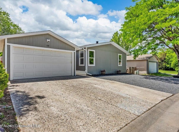 68 Cedar Circle, Parachute, CO 81635