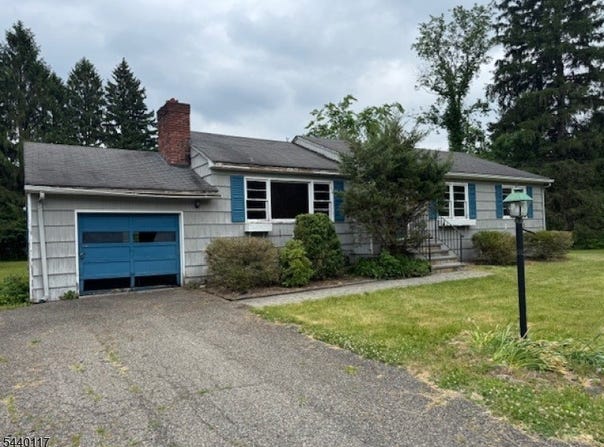 2 Shores Rd, Mendham Twp., NJ 07869