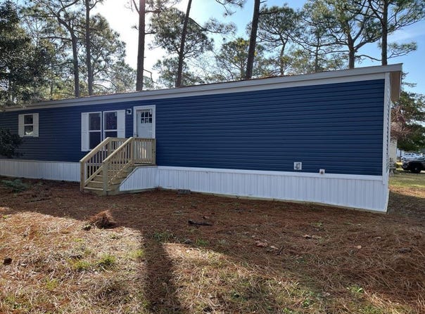 220 Sequoia Dr, Newport, NC 28570