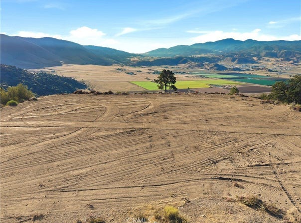 26400 Skyline Drive, Tehachapi, CA 93561