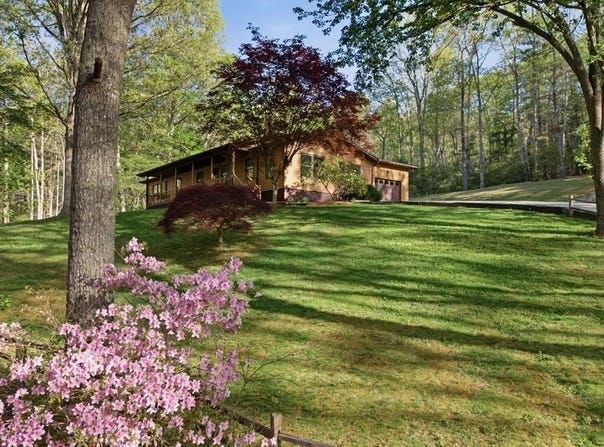 273 Cox Lane, Hayesville, NC 28904