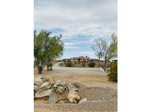 42832 La Posa Rd, Bouse, AZ 85325
