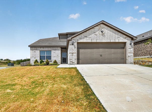 176 Bandana Circle, Newark, TX 76071