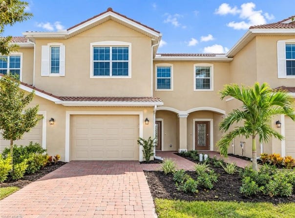 2893 Citrus St, NAPLES, FL 34120