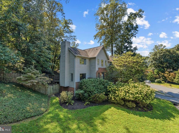 7337 HOOKING Road, MCLEAN, VA 22101