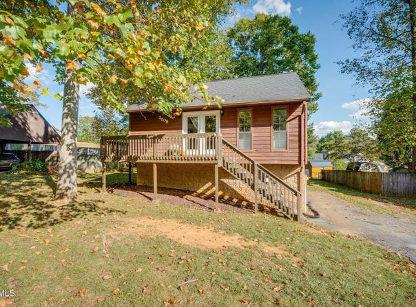 2008 Michael Drive, Johnson City, TN 37604