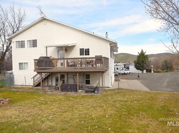 1065 Loafer Lane, Weiser, ID 83672