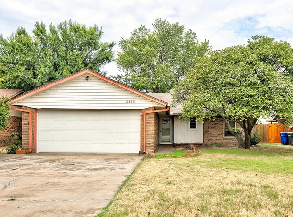 2822 Mt Vernon, Enid, OK 73703