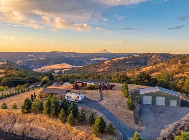 411 CENTERVILLE Hwy, Lyle, WA 98635