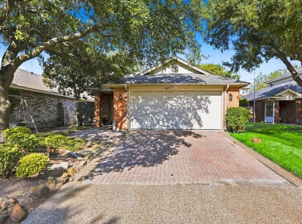 617 Renaissance Place, Cedar Hill, TX 75104