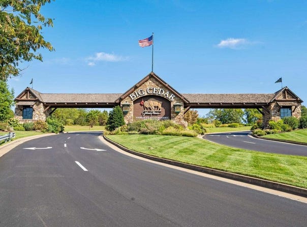 117 Greystone Drive, Hollister, MO 65672