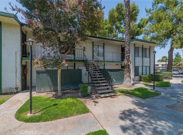 1735 E Washington Street, Colton, CA 92324