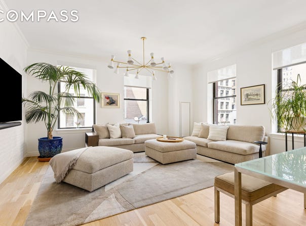 225 5th Avenue, New York, NY 10010
