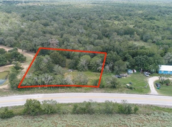 1399 Fm-671, Luling, TX 78648