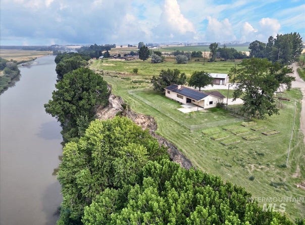 8989 Hillview Rd, Emmett, ID 83617