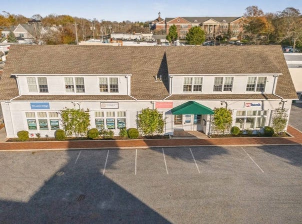 16 Hampton Rd, Southampton, NY 11968