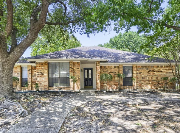 734 Swallow Drive, Coppell, TX 75019