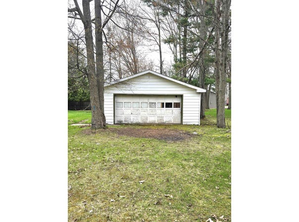 4110 Bay View Drive, Beaverton, MI 48612