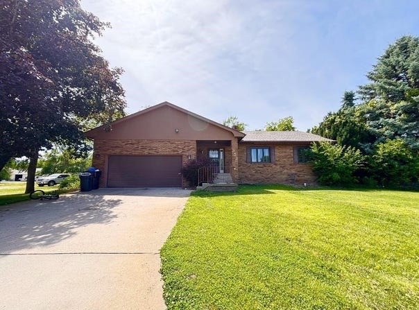 352 23rd Avenue, Columbus, NE 68601