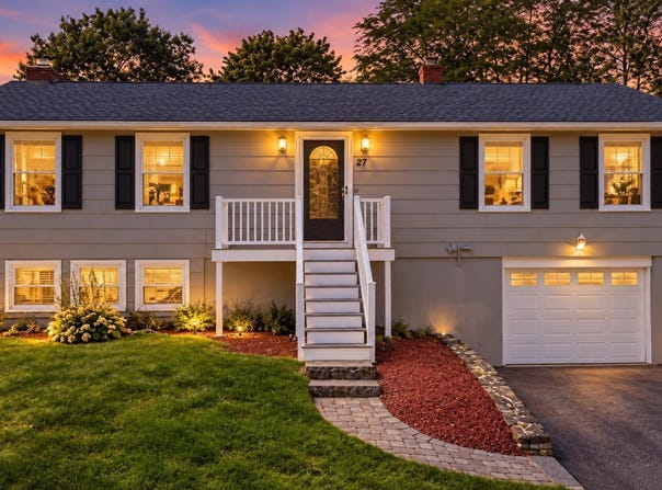 27 Aldea Ave, Dudley, MA 01571
