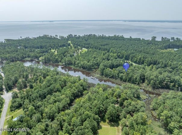Pinecrest Road lot: 27 & 28, Bath, NC 27808