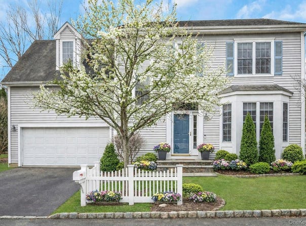 33 Valimar Boulevard, White Plains, NY 10603