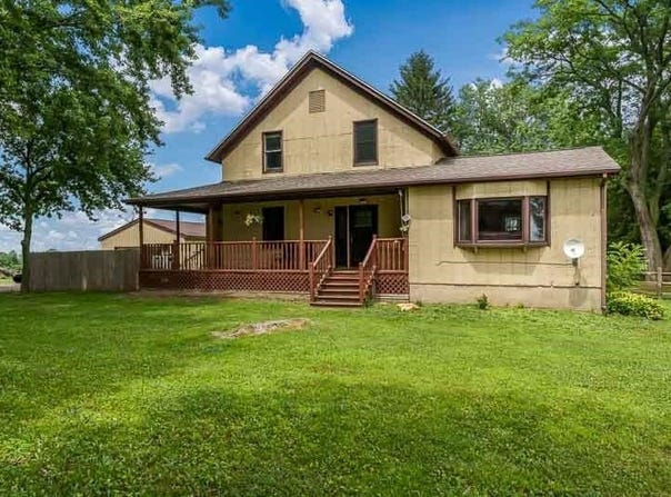 7018 BEST Road, PECATONICA, IL 61063