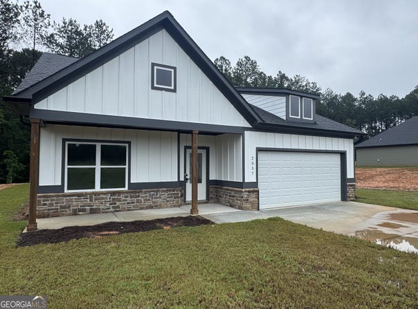 2057 N Hicks Road, Toccoa, GA 30577