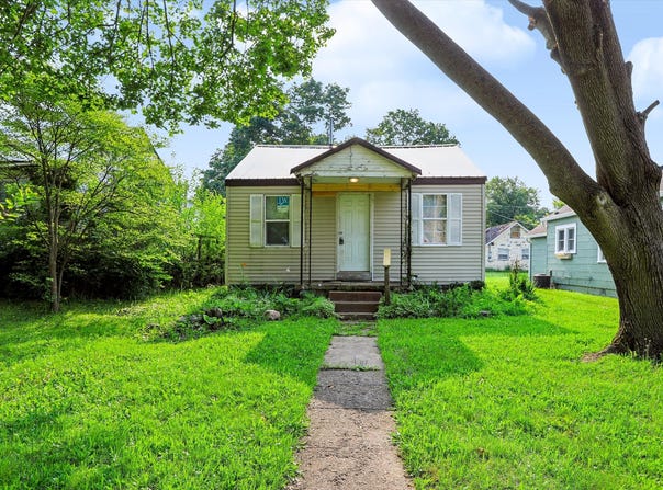 2102 S Biltmore, Muncie, IN 47302