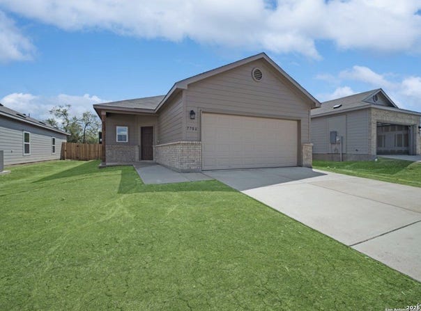 7706 Stud dr, Elmendorf, TX 78112