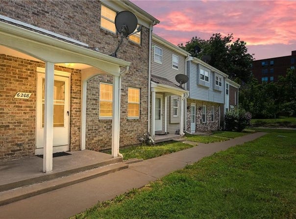 6208 E 129th Street, Grandview, MO 64030