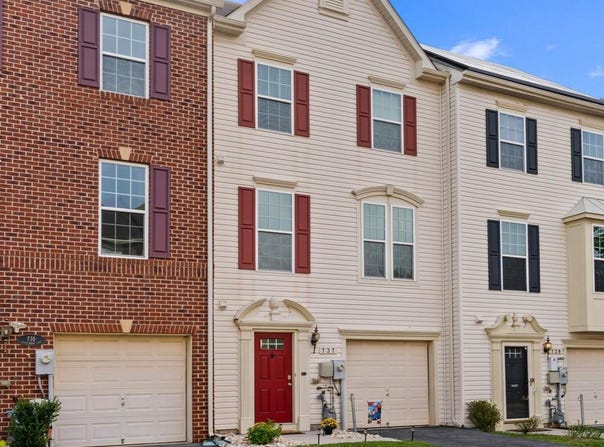 737 OLIVE WOOD, BALTIMORE, MD 21225