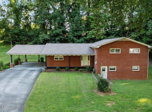 620 Valley Avenue, Erwin, TN 37650
