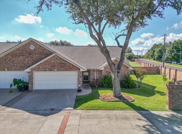 1202 Rice Road, Tyler, TX 75703