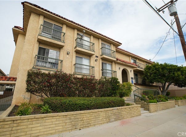 4015 W 137th Street, Hawthorne, CA 90250