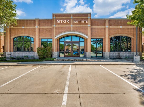 8880 N Macarthur Boulevard, Irving, TX 75063