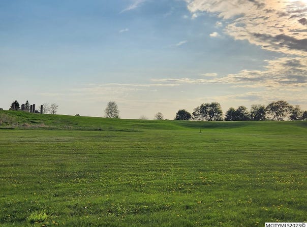 423 Brickyard Rd, SHEFFIELD, IA 50475