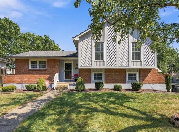 3023 Bryn Mawr Drive, Independence, MO 64057