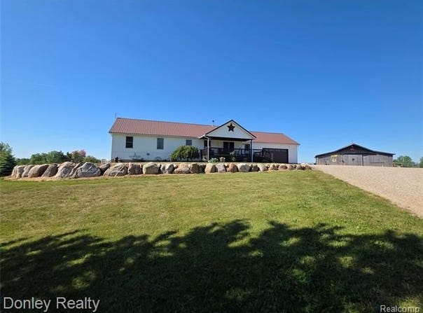 5121 Cotter Road, Marlette, MI 48453