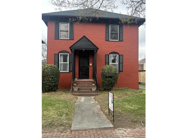 220 E Prospect St, Covington, VA 24426