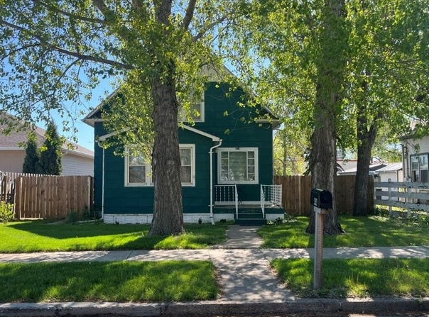 414 W 2nd Avenue, Mobridge, SD 57601