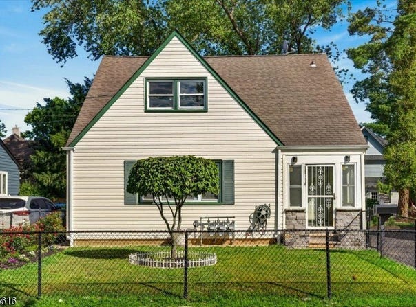 650 E 6Th St, Plainfield City, NJ 07060-1904
