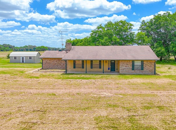 955 Fm 667, Purdon, TX 76679