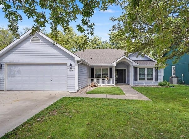 2012 E 26th Street, Lawrence, KS 66046