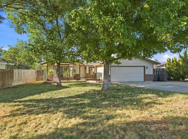 2252 Badger Court, Redding, CA 96001