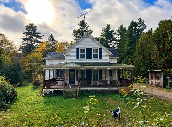 87 Monroe Highway, Brooks, ME 04921