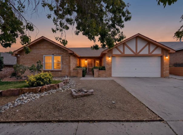 7114 Grange Avenue NW, Albuquerque, NM 87120